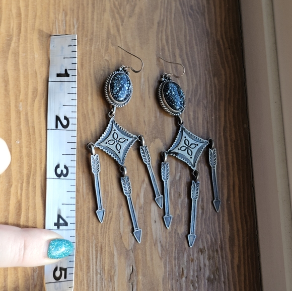 New. Navajo sterling long dangle arrow & variscite earrings - Picture 4 of 8